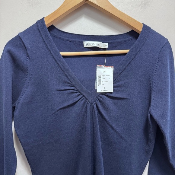 Ricki’s Blue Cotton Knit Vneck Short Sleeve Size Small NWT Brand New - Picture 3 of 6